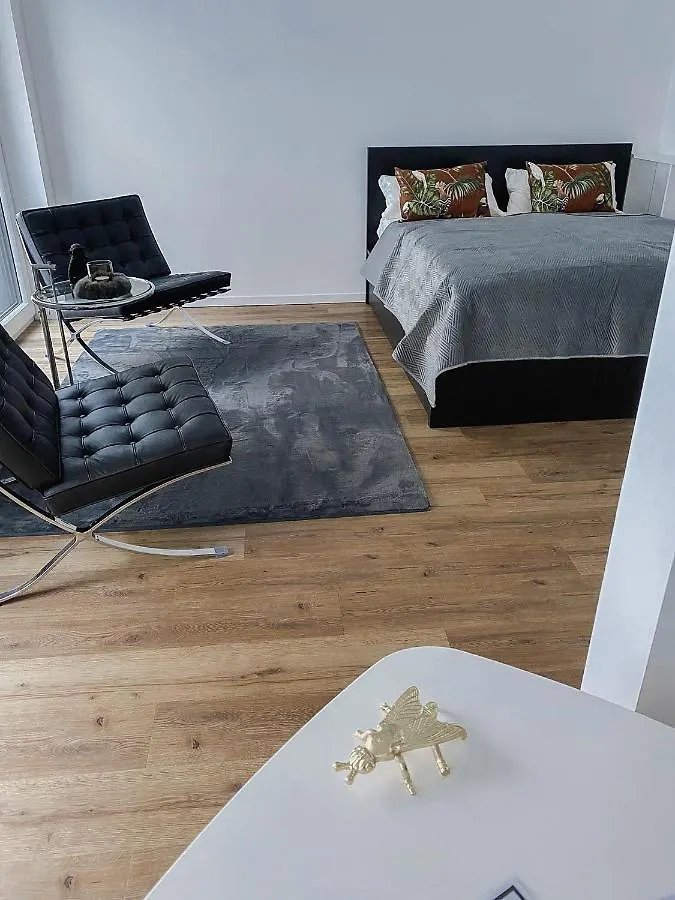 Burg 9 Boardinghouse Apartment Dusseldorf